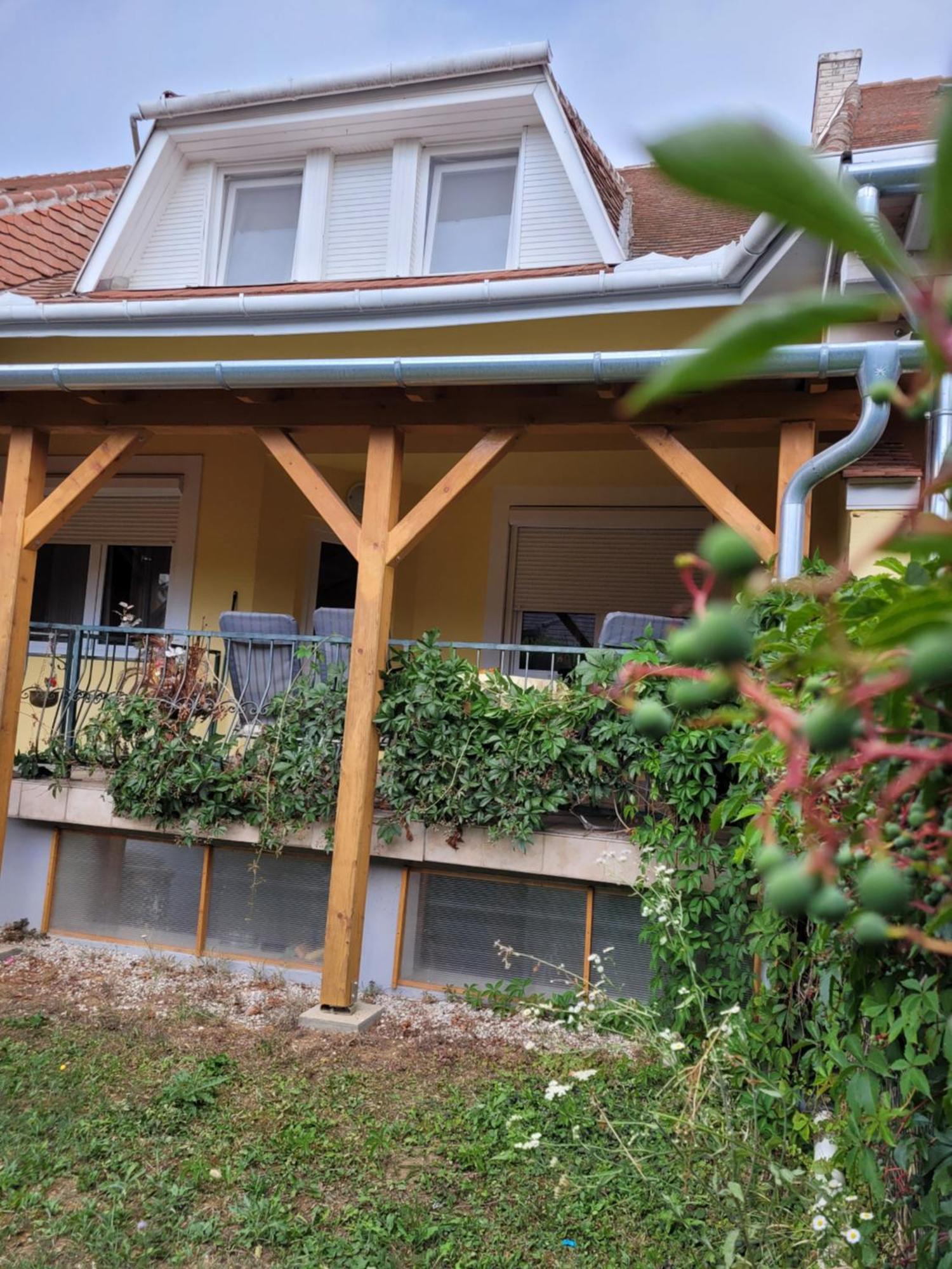 Gaestehaus Neumann บุค ภายนอก รูปภาพ